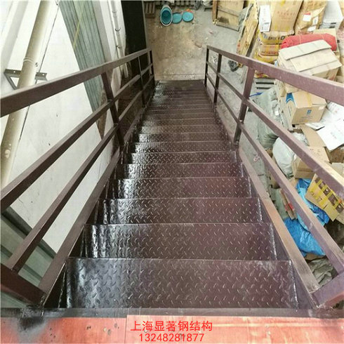 鋼結(jié)構(gòu)樓梯